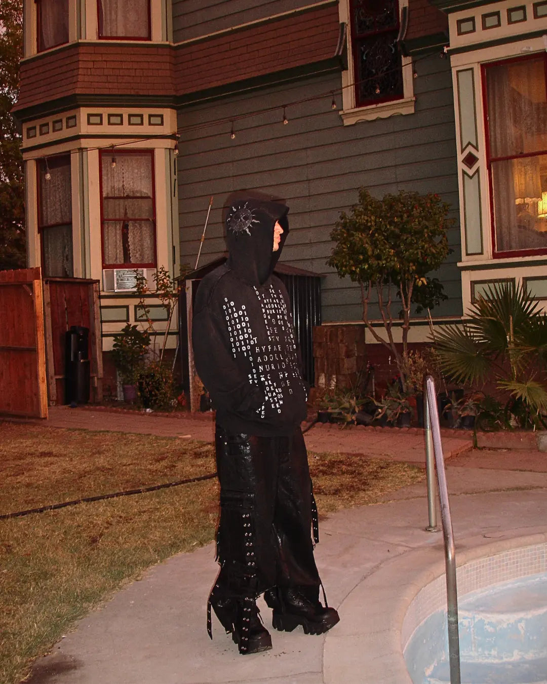 Good Mourning look 4